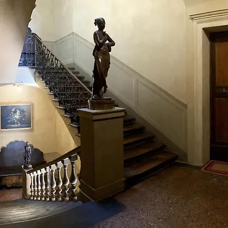 Privata In Casa D'epoca بولونيا