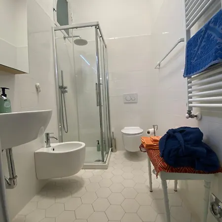 Privata In Casa D'epoca بيت ضيافة بولونيا